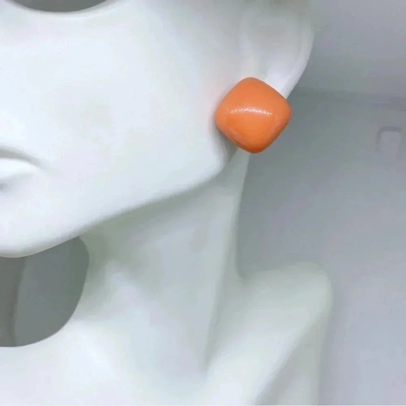 SUMMER Stud Earrings _ Set of 2 - Picture 4 of 11